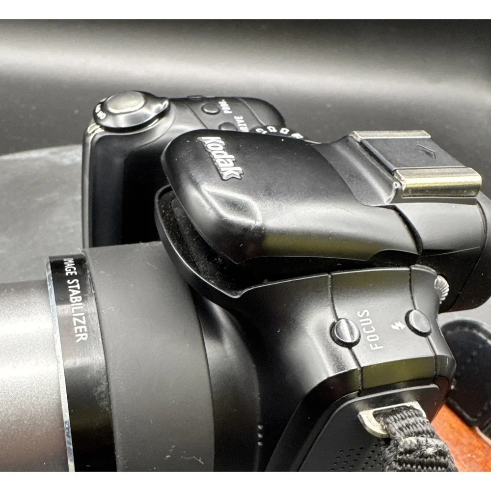 Kodak EasyShare P712 Black 7.1MP Digital Camera | Works, Please READ